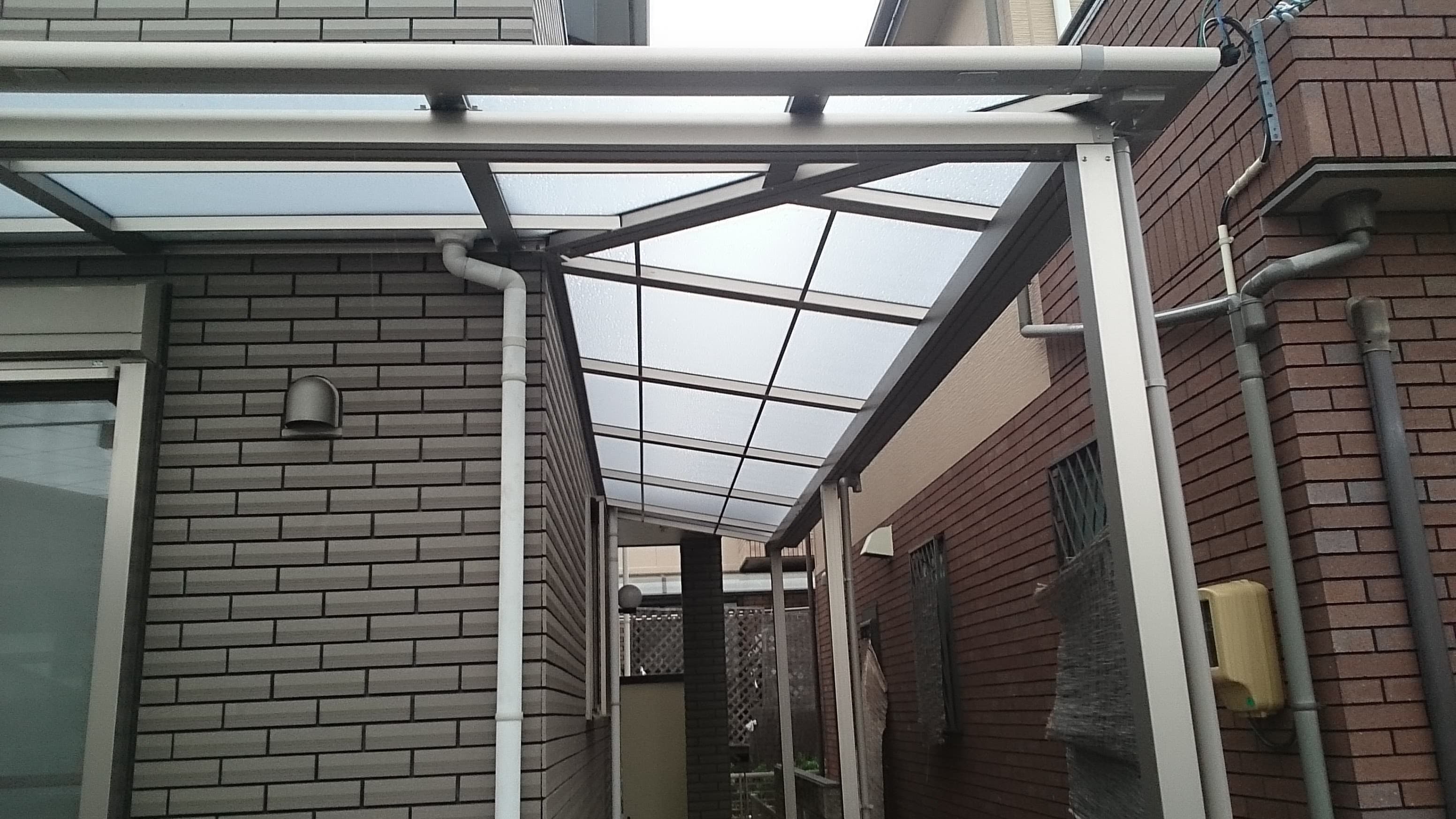 テラス新設工事 | 名古屋市名東区のエクステリア工事ならイズ美