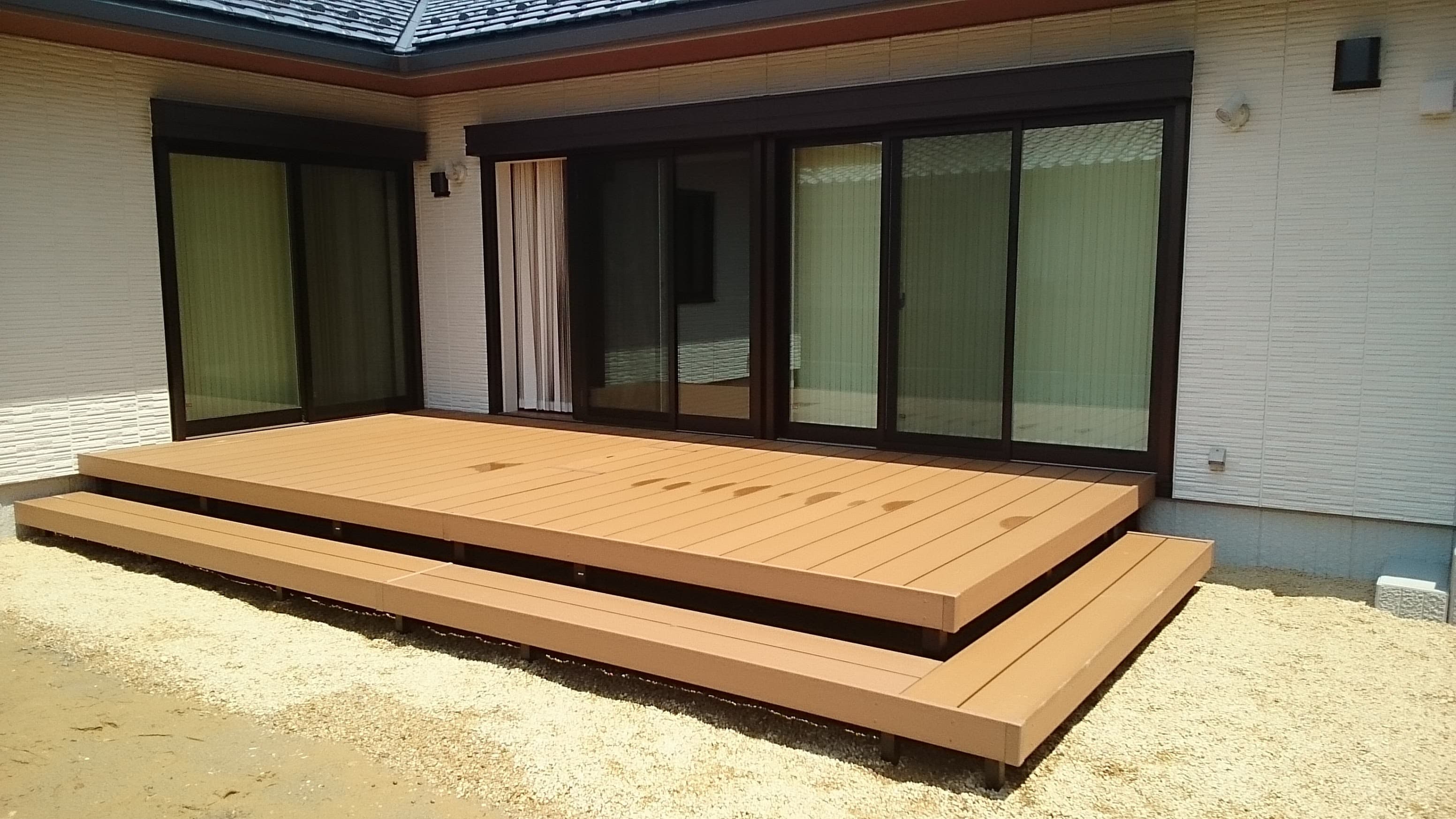 ウッドデッキ設置工事 | 名古屋市名東区のエクステリア工事ならイズ美