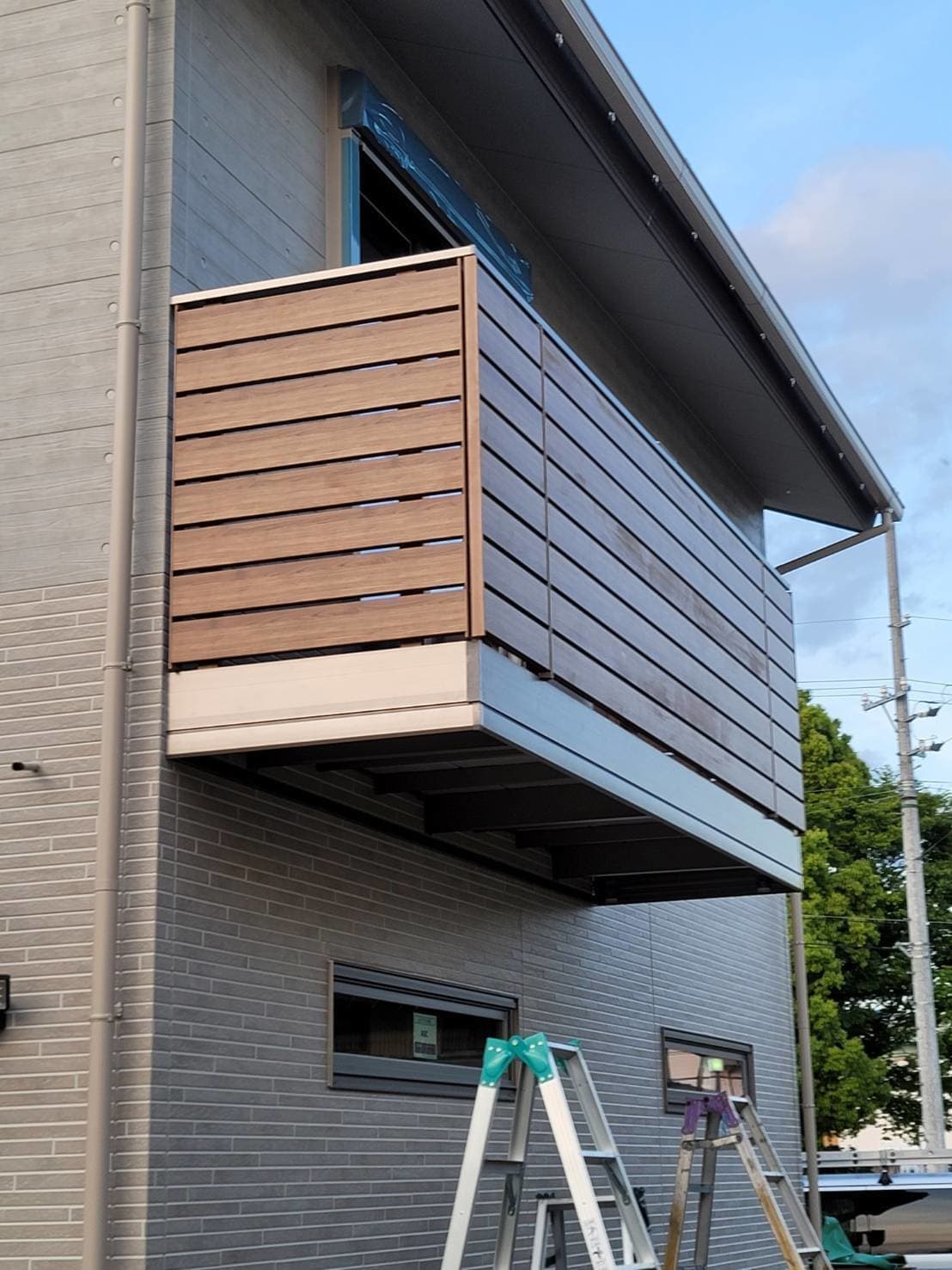 バルコニー新設 | 名古屋市名東区のエクステリア工事ならイズ美