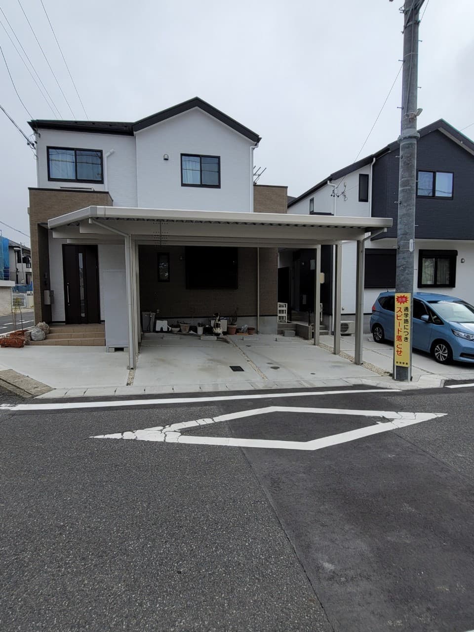 カーポート設置 | 名古屋市名東区のエクステリア工事ならイズ美